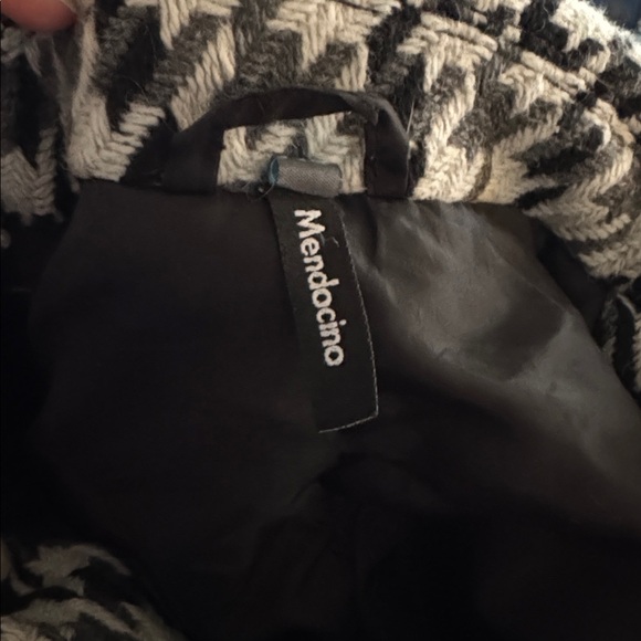 Chic Houndstooth Trench Coat - Picture 2 of 2